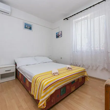 Studio Gradac 5198c Gradac (Split-Dalmatia)